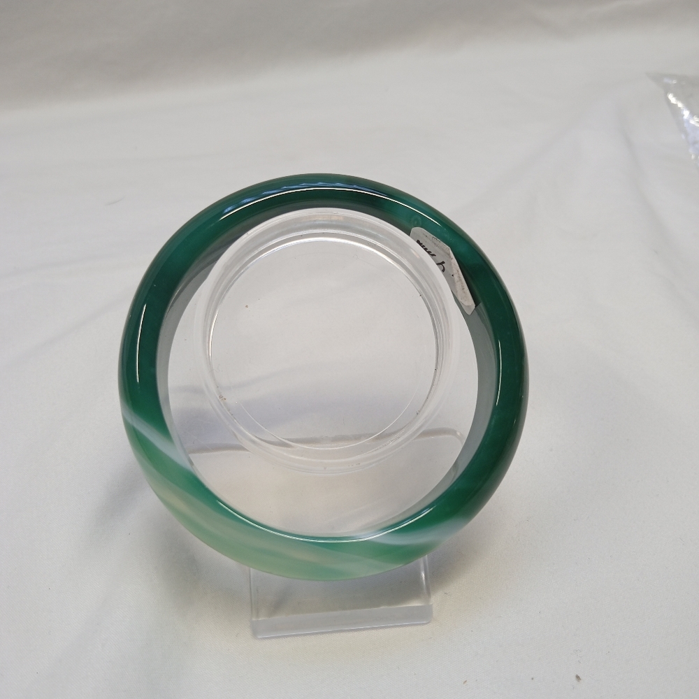 Agate bangle